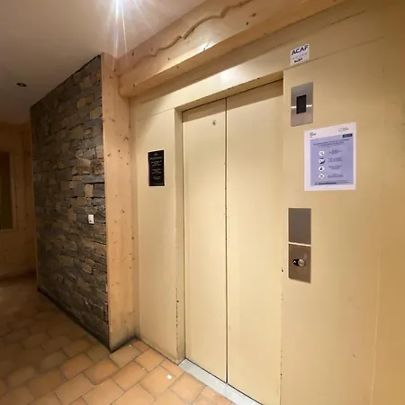 Appartement Vanoise - 4 Personnes Petit Prix, Centre Station Mae-1394 *